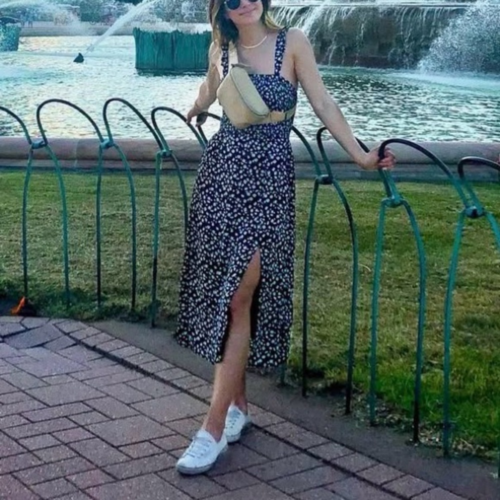 Abercrombie & Fitch Black and White Midi Dress